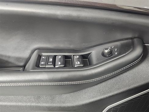 Used 2022 Jeep Grand Cherokee L Altitude image 27