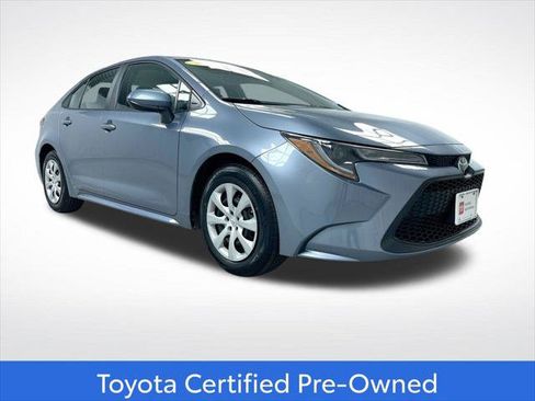 Certified 2022 Toyota Corolla LE FWD image 1