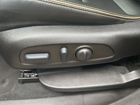 Used 2022 GMC Terrain AT4 image 19