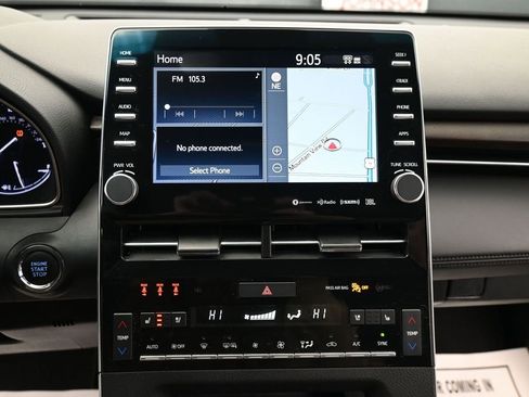 Used 2022 Toyota Avalon Limited image 25