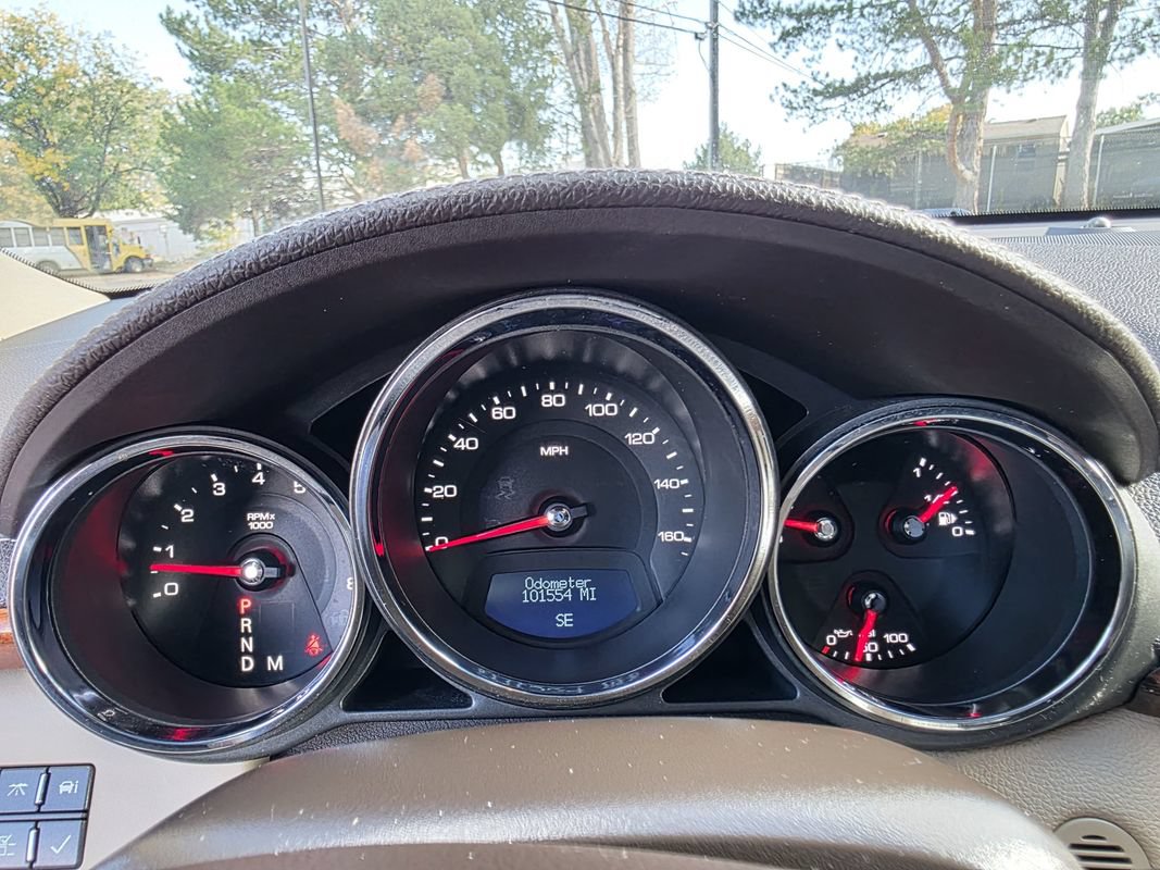 Used 2013 Cadillac CTS Luxury w/ Wood Trim Package AWD/4WD image 35