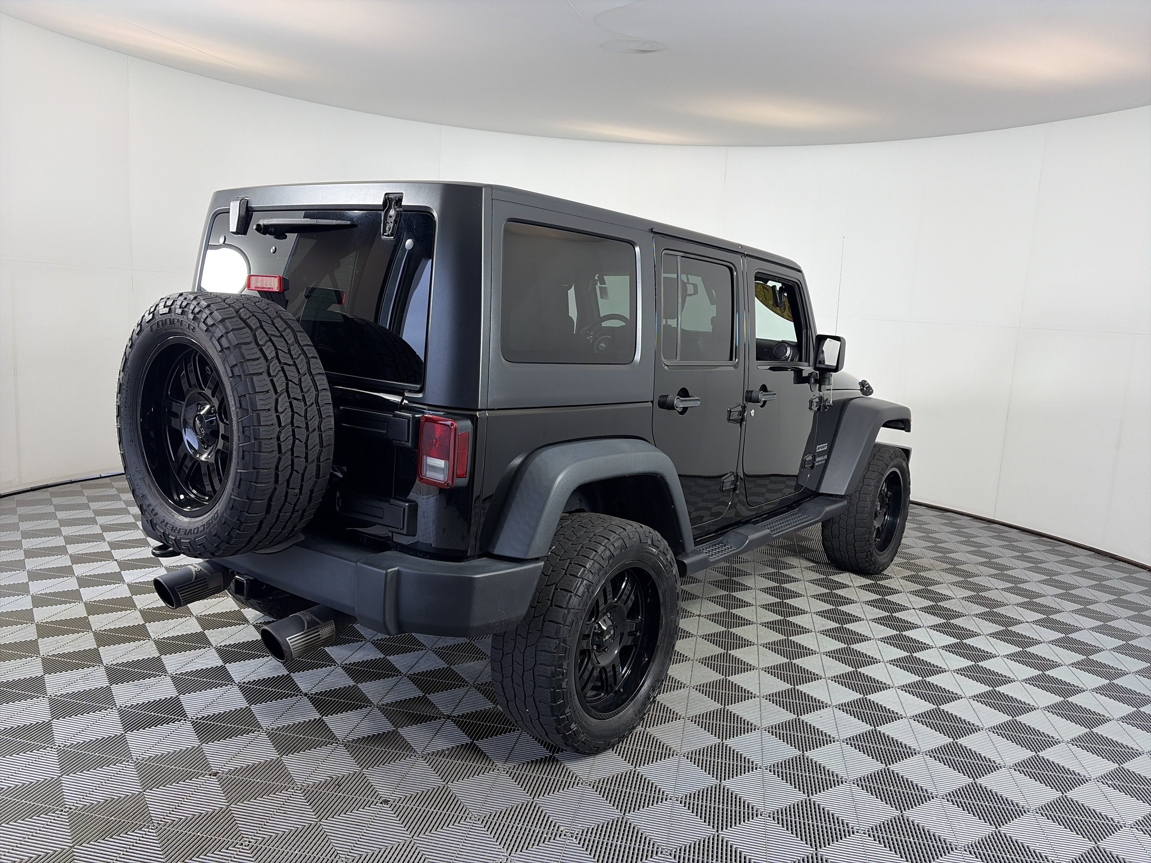Used 2017 Jeep Wrangler Unlimited Sport w/ Quick Order Package 24S AWD/4WD image 10