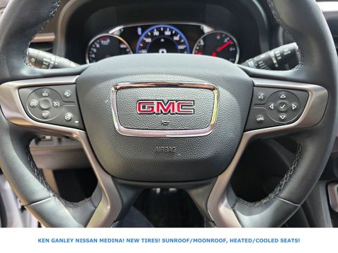 Used 2023 GMC Acadia AT4 w/ Technology Package AWD/4WD image 30