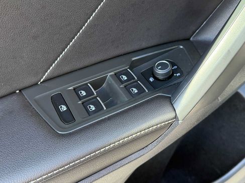 Certified 2024 Volkswagen Tiguan SE AWD/4WD image 12