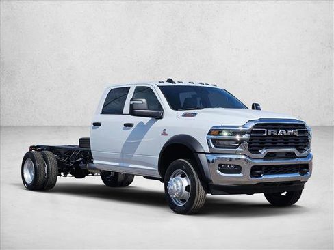 New 2026 RAM 5500 Tradesman w/ Chrome Appearance Group AWD/4WD image 7