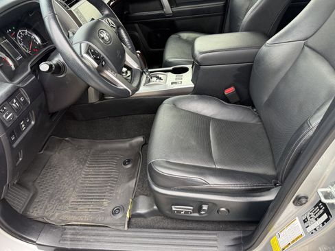 Used 2023 Toyota 4Runner Limited image 13