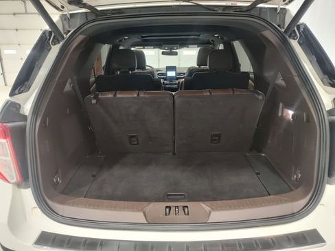 Used 2022 Ford Explorer King Ranch w/ Premium Technology Package AWD/4WD image 19
