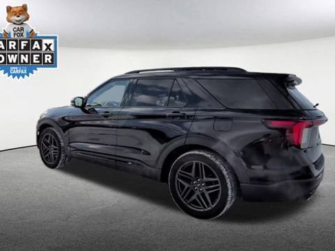 Used 2025 Ford Explorer ST image 7