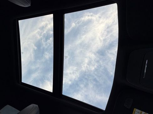 Used 2022 Ford F150 Platinum w/ Equipment Group 701A High image 14