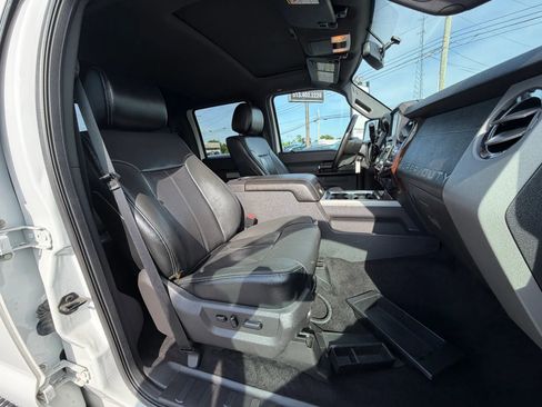 Used 2016 Ford F250 Lariat w/ Lariat Ultimate Package AWD/4WD image 14