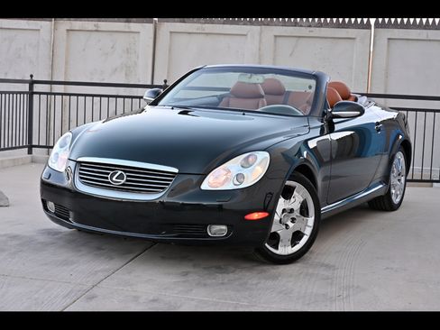 Used 2004 Lexus SC 430 Convertible RWD image 1