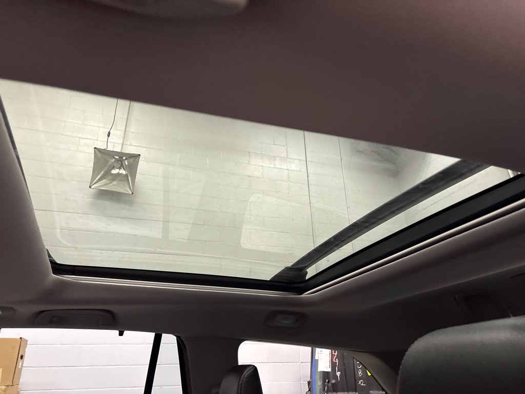 Used 2022 Honda Pilot Elite image 33