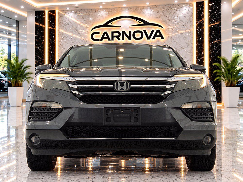Used 2018 Honda Pilot Touring image 2