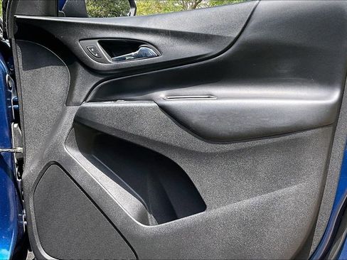 Used 2020 Chevrolet Equinox LT FWD image 29