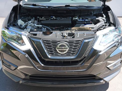Used 2018 Nissan Rogue SV FWD image 7