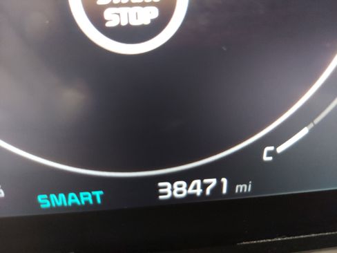 Used 2023 Kia Telluride SX AWD/4WD image 7