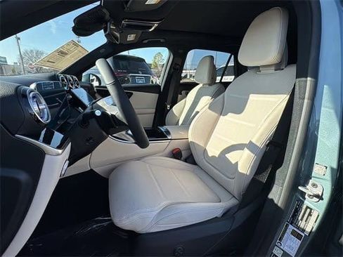 New 2026 Mercedes-Benz GLC 300 4MATIC image 14