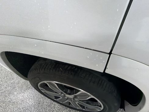 Used 2017 GMC Acadia Denali FWD image 30
