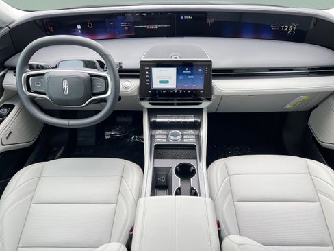 New 2026 Lincoln Nautilus Premier w/ Equipment Group 102A AWD/4WD image 9