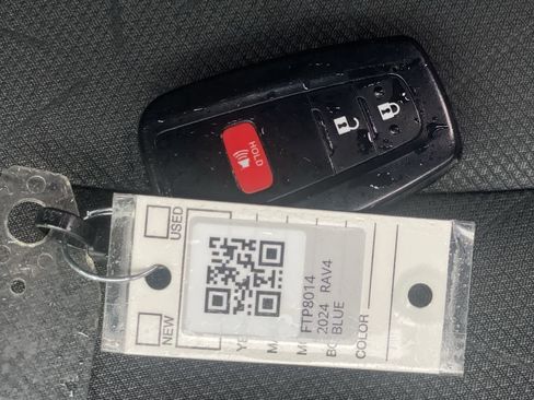 Used 2024 Toyota RAV4 XLE image 38