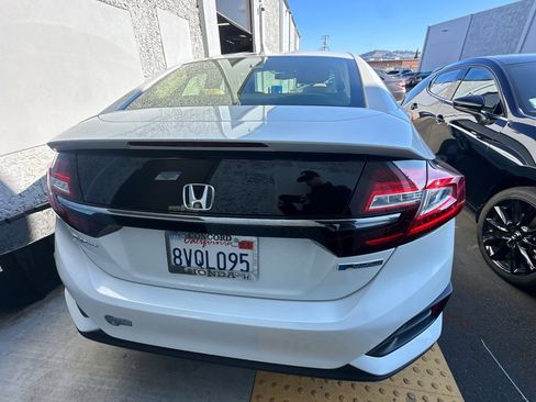 Used 2021 Honda Clarity Plug-In Hybrid image 4