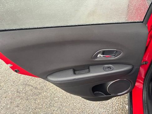 Used 2017 Honda HR-V EX image 24