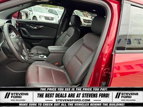 Used 2025 Chevrolet Blazer RS FWD image 12