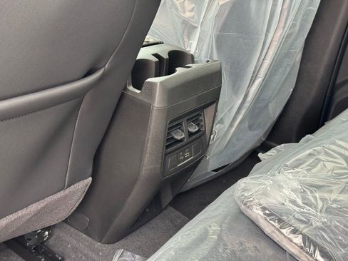 New 2026 GMC Canyon Elevation w/ Convenience Package image 24