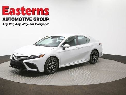 Used 2024 Toyota Camry SE image 54