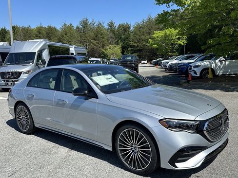 New 2026 Mercedes-Benz E 350 Sedan image 2
