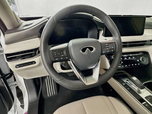 Certified 2027 INFINITI QX60 Luxe w/ Family Package FWD image 14