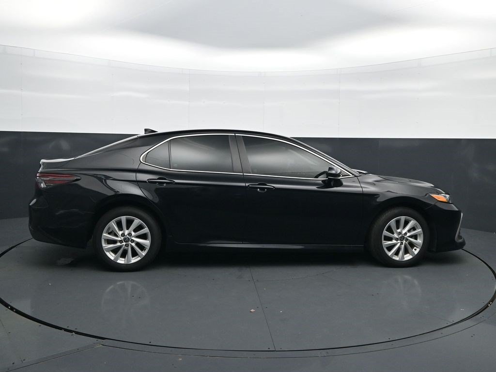 Used 2024 Toyota Camry LE FWD image 8