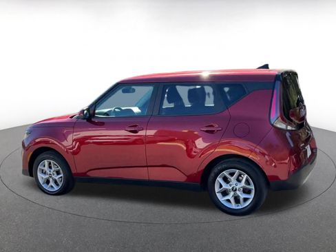 Used 2025 Kia Soul LX w/ LX Technology Package image 10