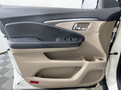 Used 2016 Honda Pilot EX-L image 10