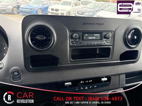 Used 2022 Mercedes-Benz Sprinter 2500 image 10
