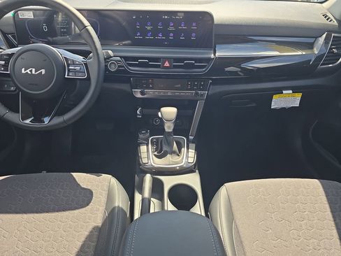 New 2026 Kia Seltos S FWD image 14