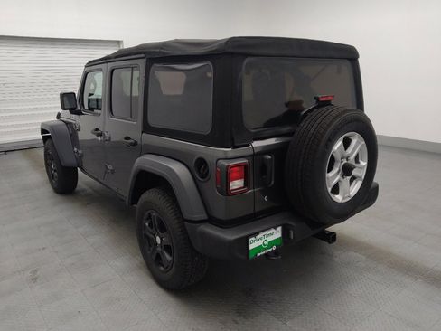 Used 2018 Jeep Wrangler Unlimited Sport S AWD/4WD image 5