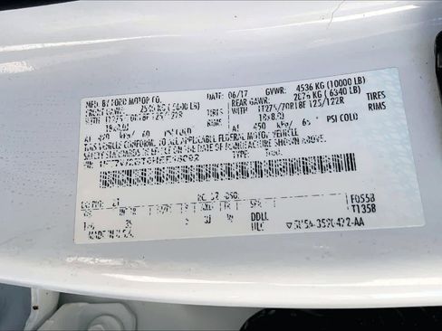 Certified 2017 Ford F250 XLT w/ XLT Premium Package image 32