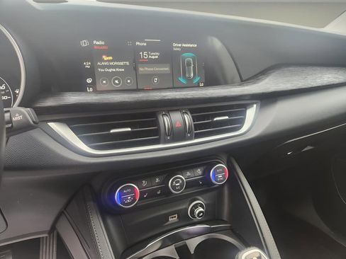 Used 2020 Alfa Romeo Stelvio Sport w/ Cold Weather Package image 16