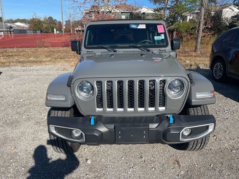 Used 2023 Jeep Wrangler Unlimited Sahara w/ Cold Weather Group image 5