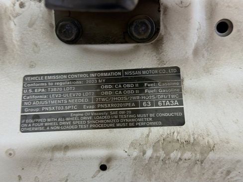 Used 2023 Nissan Pathfinder SL FWD image 17