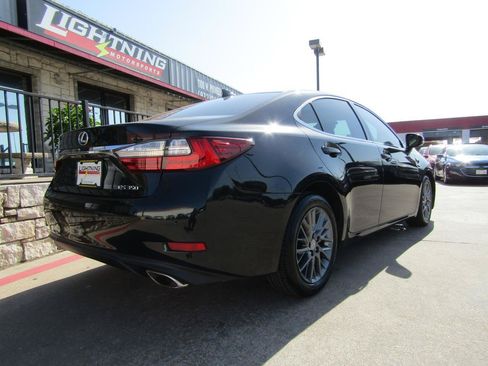 Used 2018 Lexus ES 350 w/ Premier Package FWD image 4