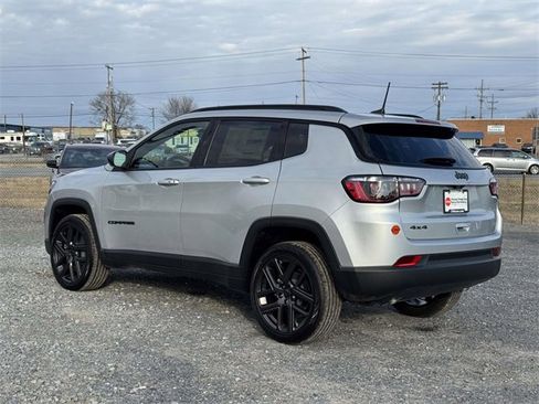 New 2026 Jeep Compass Latitude image 23
