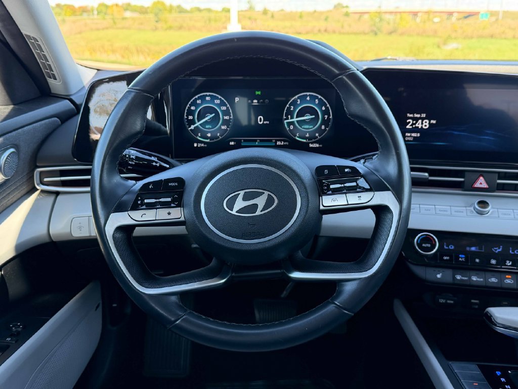 Used 2024 Hyundai Elantra Limited FWD image 35