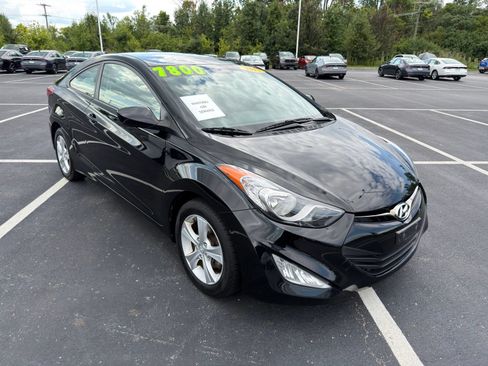 Used 2013 Hyundai Elantra FWD image 8