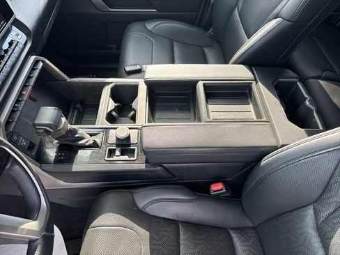 Used 2022 Toyota Tundra SR5 w/ SR5 Premium Package AWD/4WD image 26