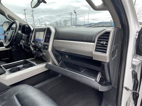 Used 2020 Ford F250 Lariat w/ Lariat Value Package AWD/4WD image 7