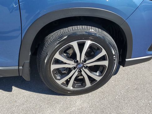 Used 2023 Subaru Forester Limited AWD/4WD image 6