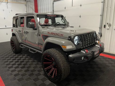 Used 2021 Jeep Wrangler Unlimited Sport AWD/4WD image 4