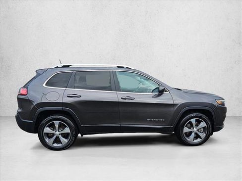 Used 2019 Jeep Cherokee Limited image 6